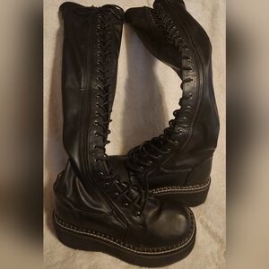 Emily 375 Demonia size 8